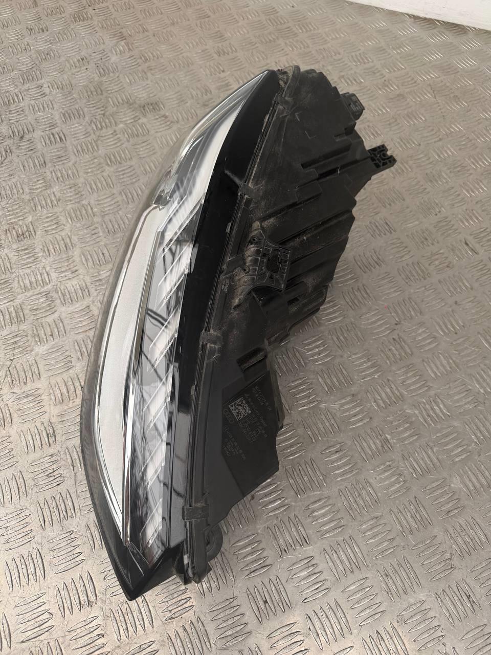 Фара правая Audi A4 (2019-2025)