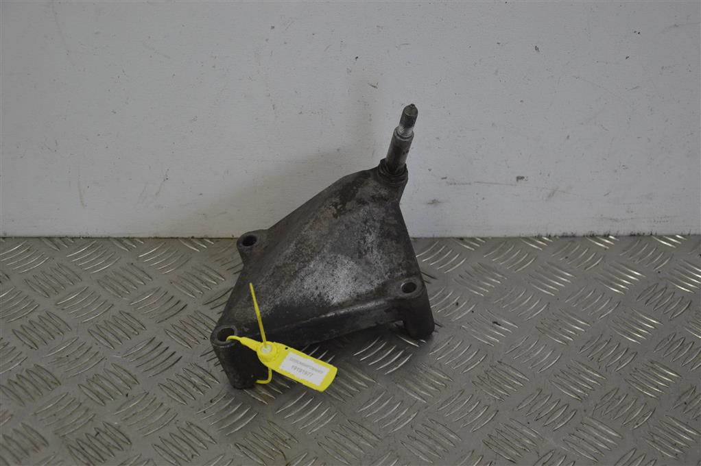 Кронштейн КПП Renault Scenic 1 (1996-2003)