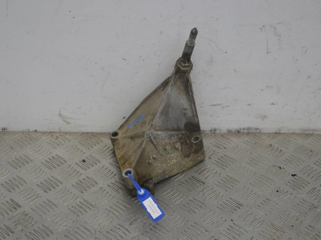 Кронштейн КПП Renault Scenic RX4 (1999-2003)