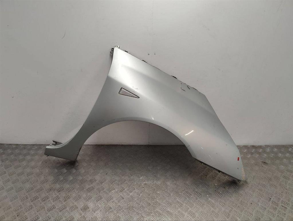 Крыло переднее правое Renault Espace 4 (2003-2010)
