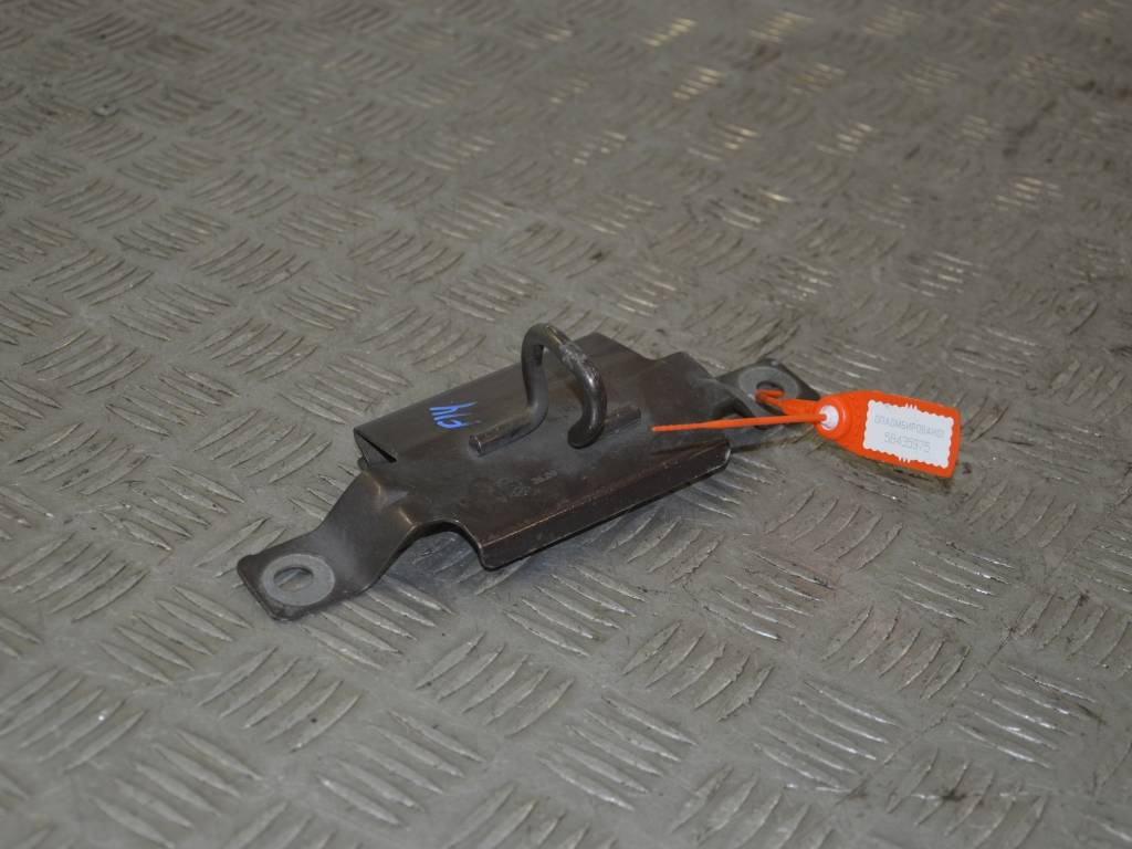 Крюк капота Renault Scenic 3 (2008-2015)