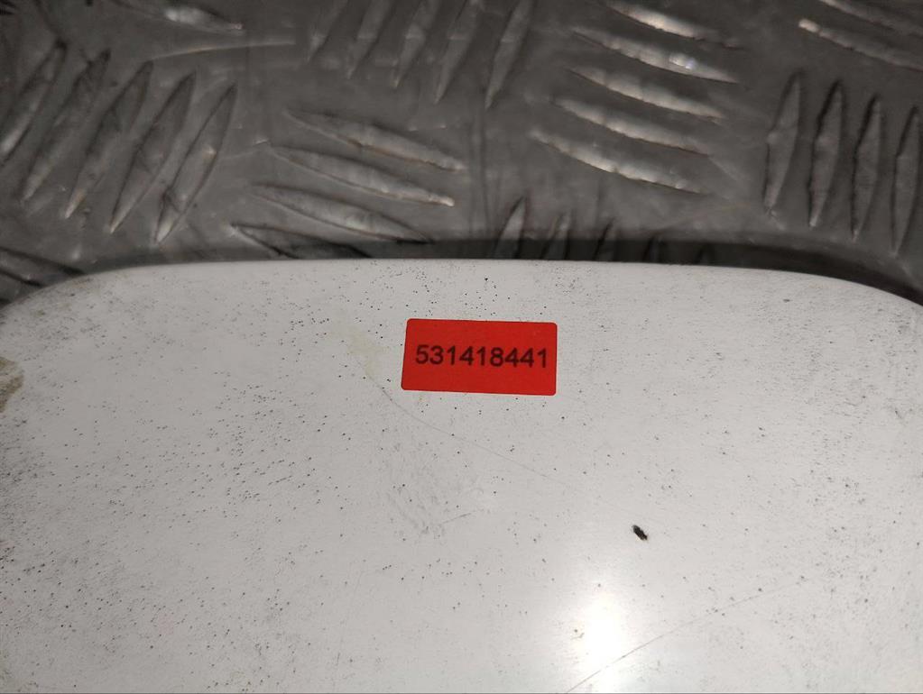 Лючок топливного бака