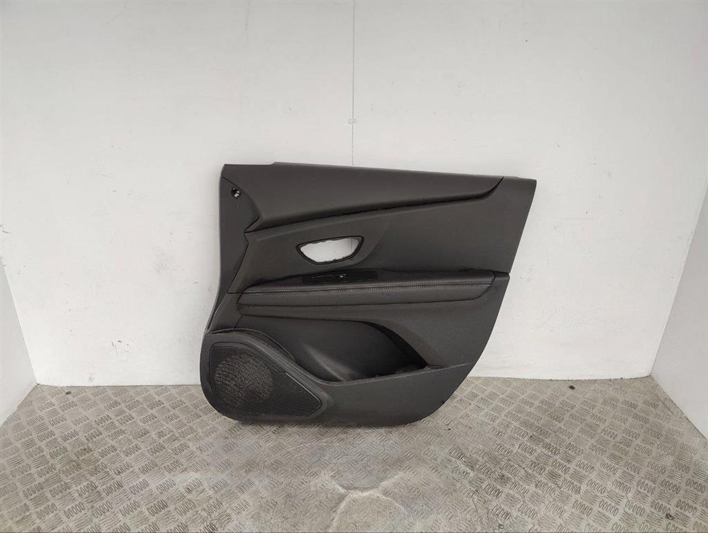 Обшивка двери передней правой (дверная карта) Renault Scenic 4 (2016-2021)