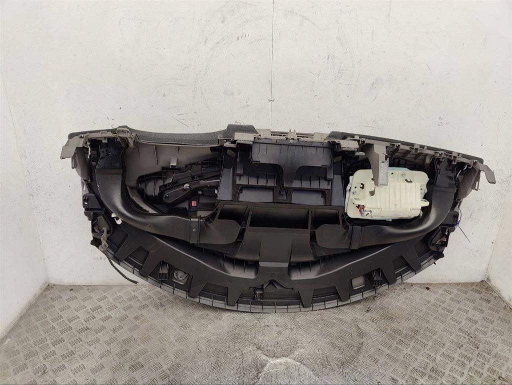 Панель передняя салона (торпедо) Renault Scenic 3 (2008-2015)