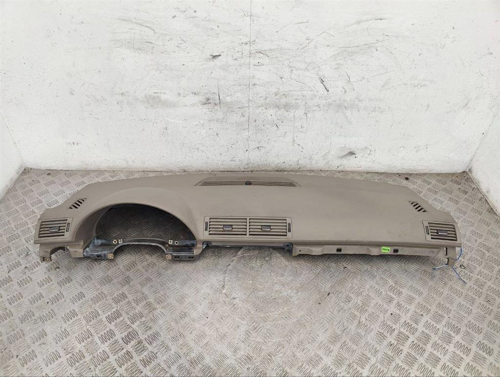 Панель передняя салона (торпедо) Audi A4 (2004-2008)