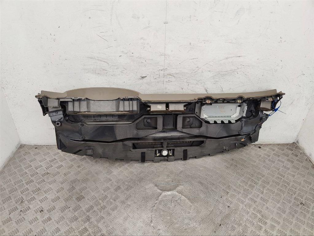 Панель передняя салона (торпедо) Audi A4 (2004-2008)