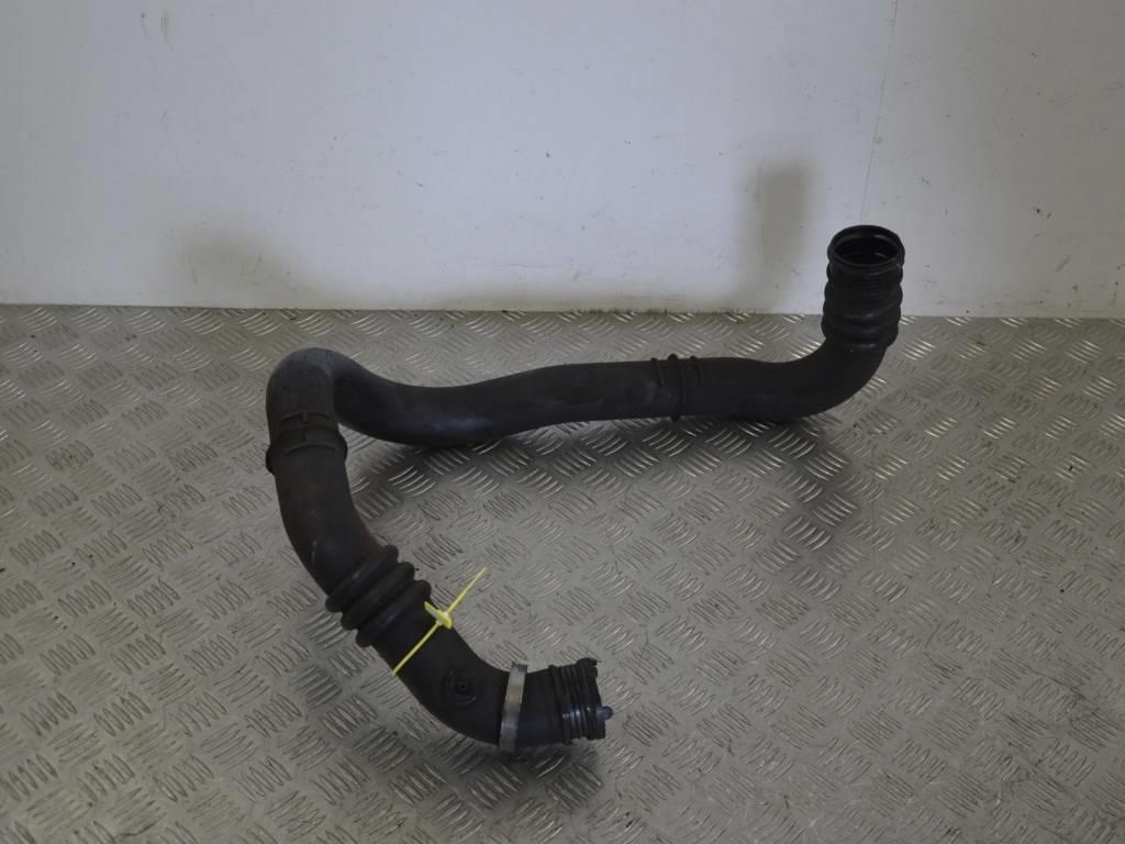 Патрубок интеркулера Renault Master 2 (1998-2010)