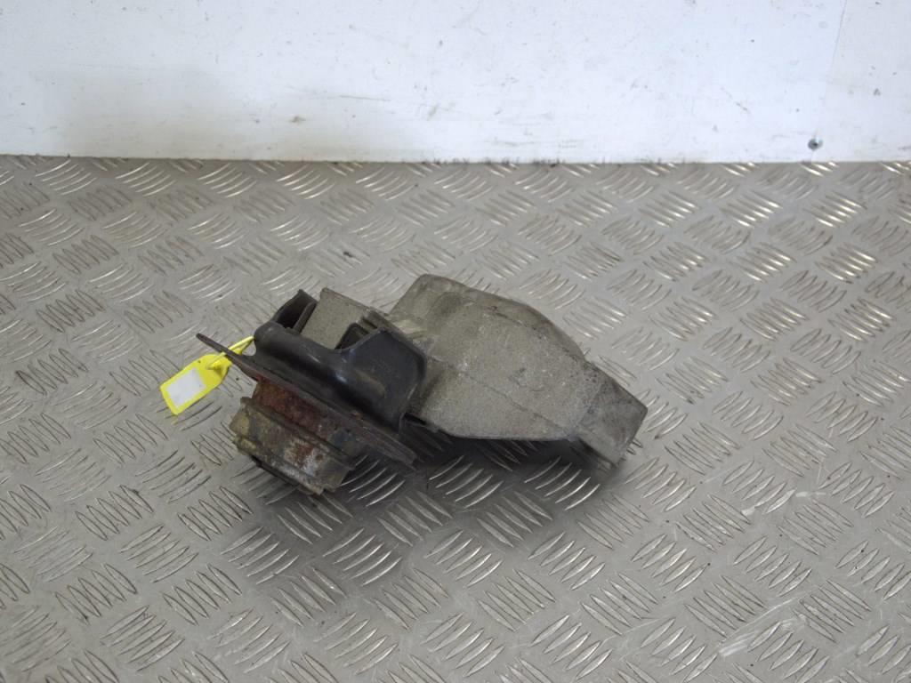 Подушка крепления двигателя Renault Scenic 1 (1996-2003)
