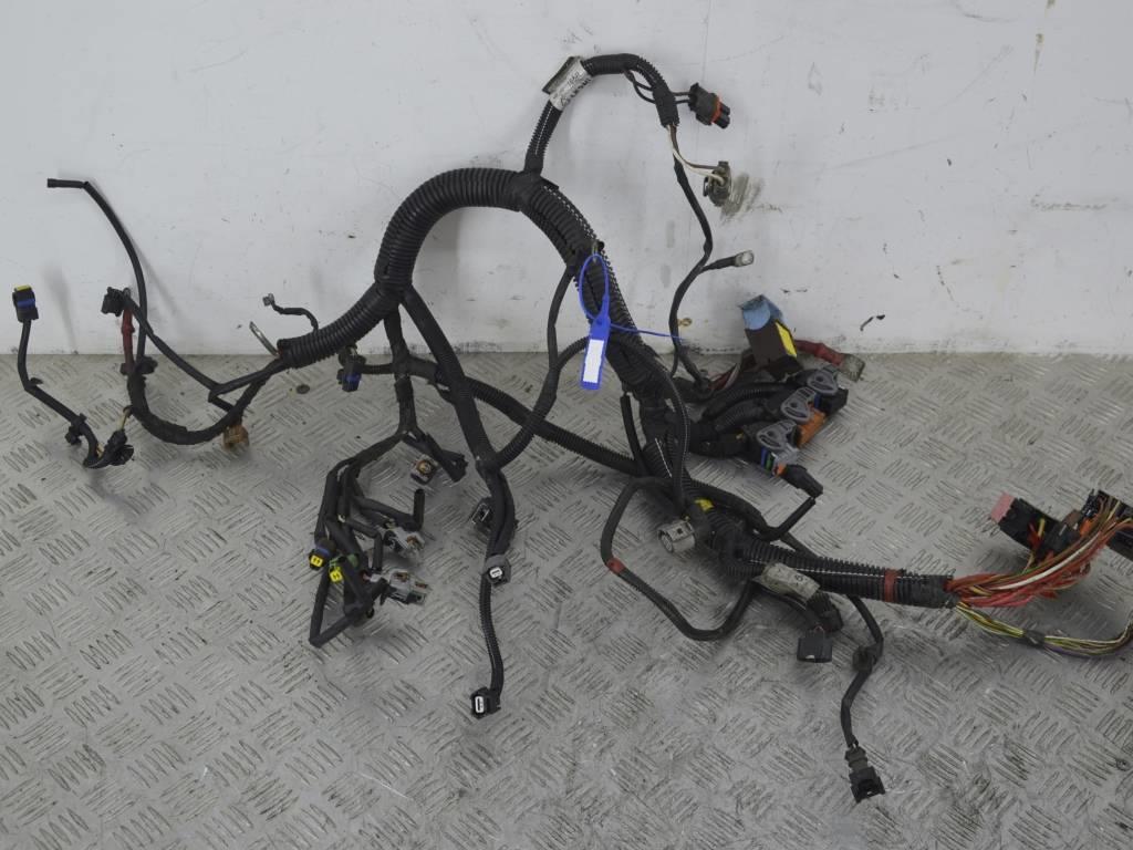 Проводка двигателя Renault Logan 1 (2004-2014)