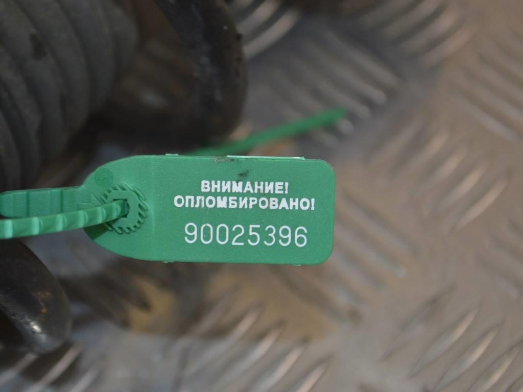 Стойка передняя правая