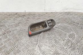 Кнопка стеклоподъемника переднего левого Renault Scenic 1 (1996-2003)