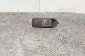Кнопка стеклоподъемника переднего правого Renault Scenic 2 (2003-2009)